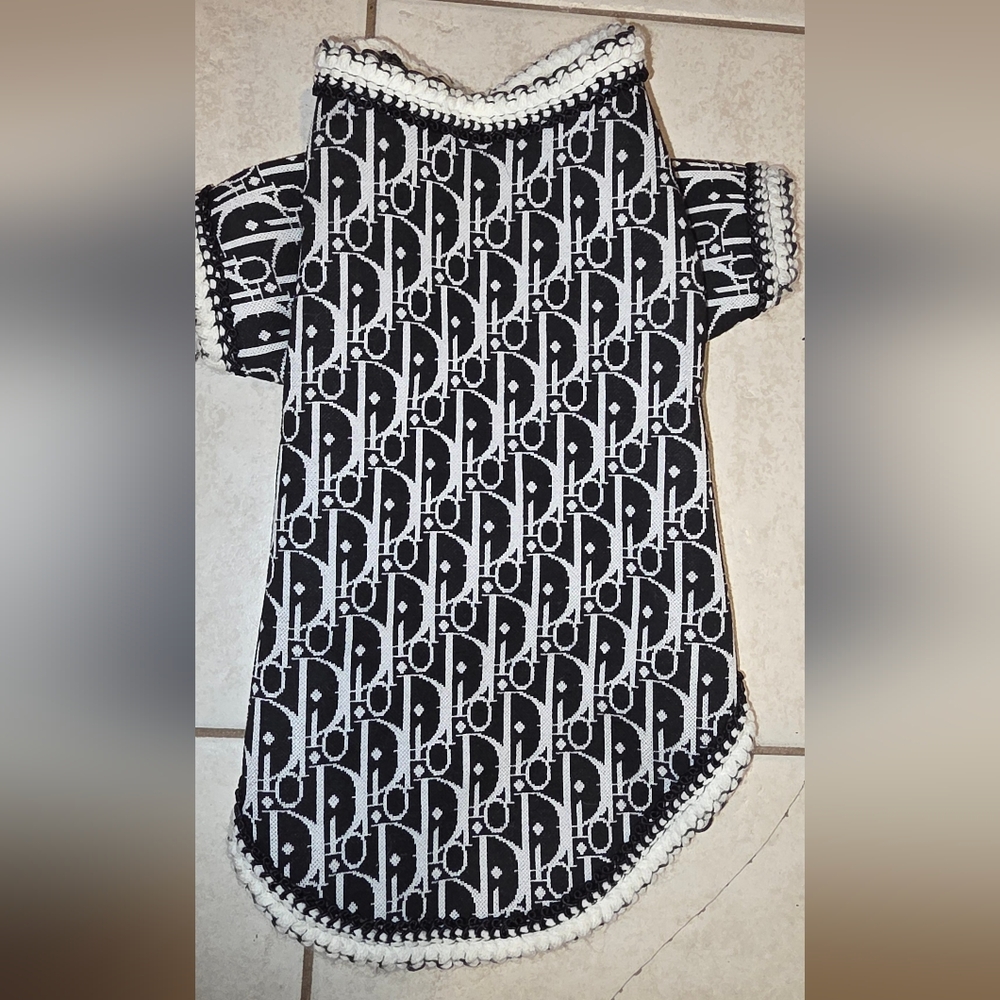 Stylish Black and White Dog Coat UP TO 12 POUNDS